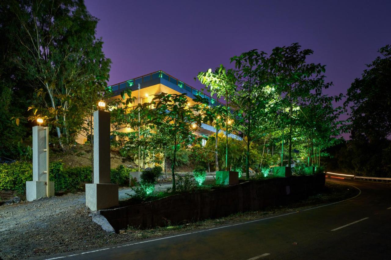Hotel Saptarang Residency Panhāla Exteriér fotografie