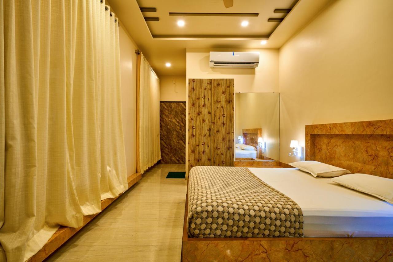 Hotel Saptarang Residency Panhāla Exteriér fotografie