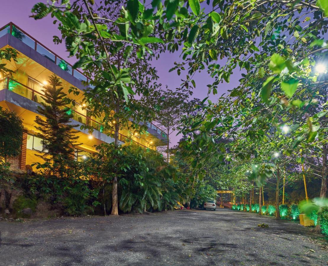 Hotel Saptarang Residency Panhāla Exteriér fotografie
